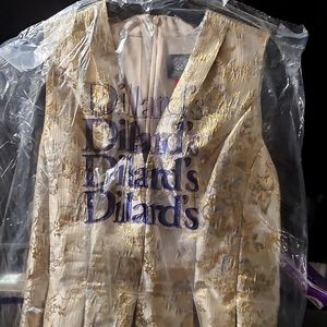 Vince camuto dress with pockets!!